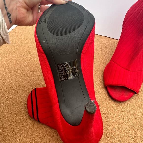 INC International Concepts Sz 9.5 M Red Sock Pull On Stiletto Heel Peep Toe EUC - Picture 3 of 5
